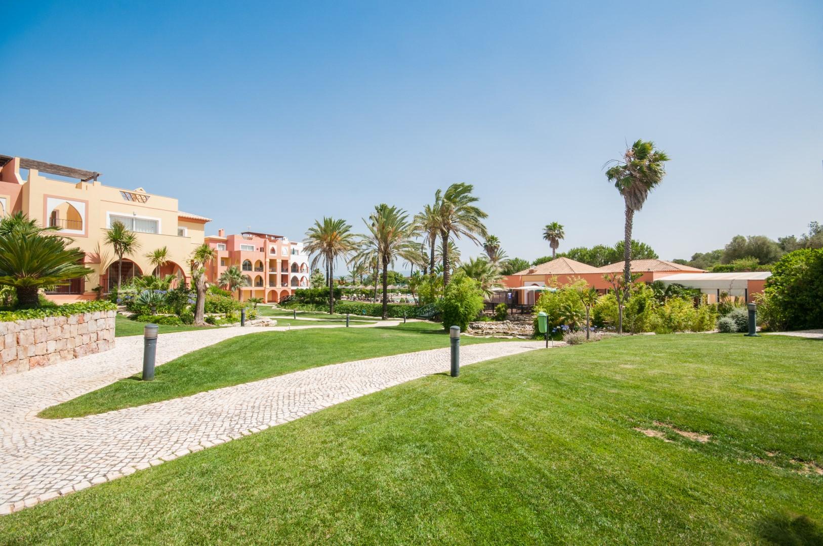 Jardim Da Meia Praia Resort Лагуш Экстерьер фото